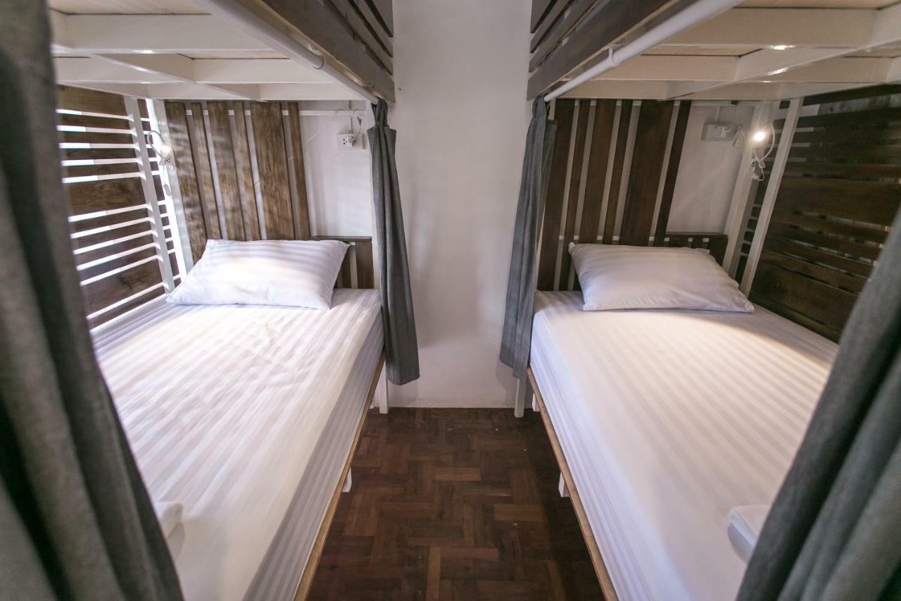 Rest Ari Boutique Hostel バンコク都 エクステリア 写真